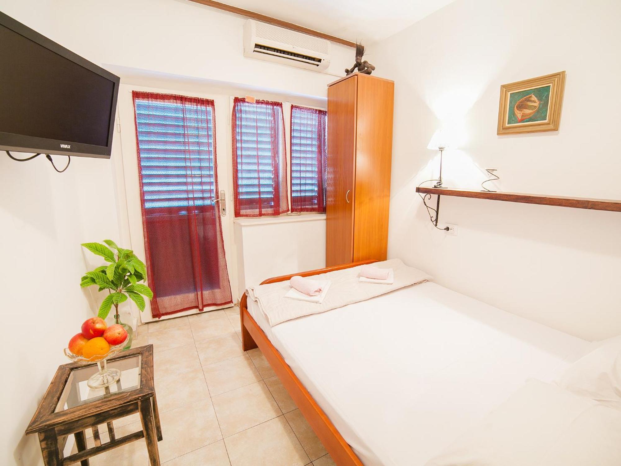 Guest House Amfora بودفا المظهر الخارجي الصورة
