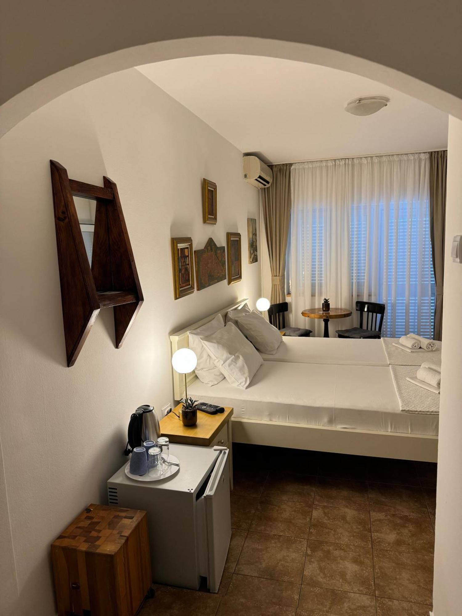 Guest House Amfora بودفا المظهر الخارجي الصورة